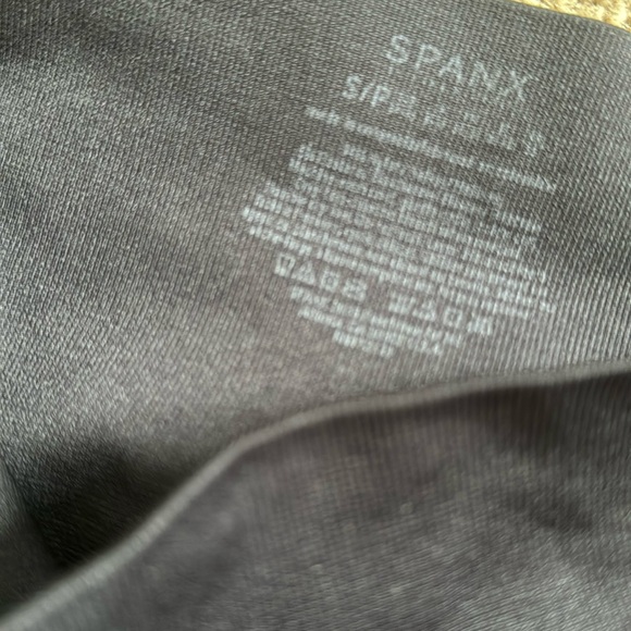 Spanx Look at Me Now Black Seamless Slimming High Waist Leggings Size Small - Picture 2 of 3